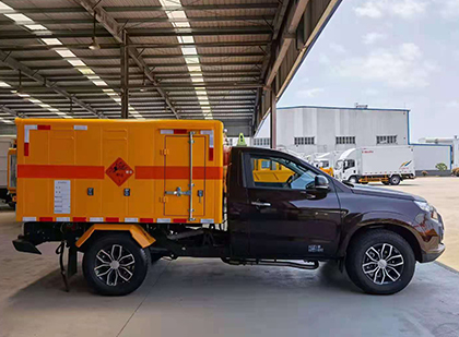 瀍河回族爆破器材运输车
